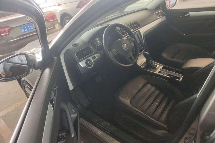 Used Volkswagen Passat 2013 2.0 TSI DSG Prestige Edition