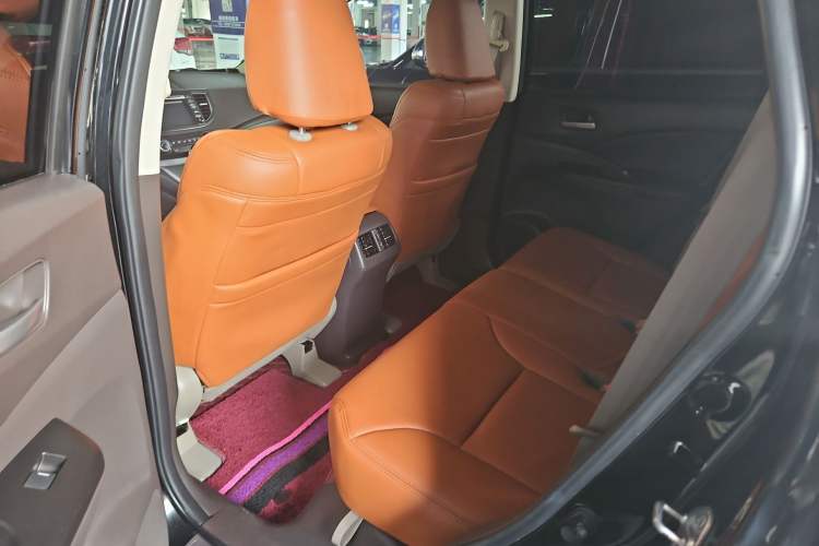 Used Honda CR-V 2013 2.0L Two-Wheel-Drive Classic Edition
