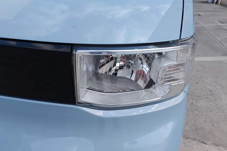 Used Wuling Hongguang MINIEV 2021 Macaron Premium Model – Lithium Iron Phosphate
