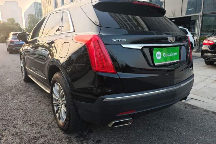 Used Cadillac XT5 2018 25T Luxury Model
