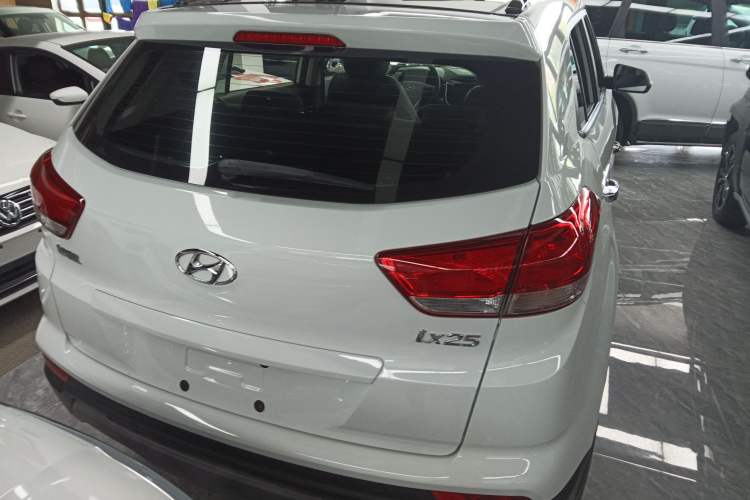 Used Hyundai ix25 2017 1.6L Automatic Smart Version
