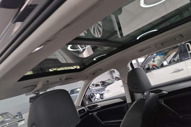 Used Volkswagen Tayron 2019 330TSI Two-Wheel Drive Luxury Model China VI Standard
