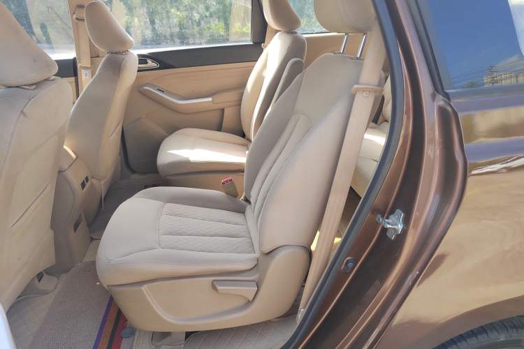 Used Baojun 730 2016 1.5L Manual Value Edition 7 Seats China V Emission Standard
