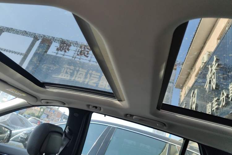 Used Mercedes-Benz R-Class 2014 R 320 4MATIC Business Model