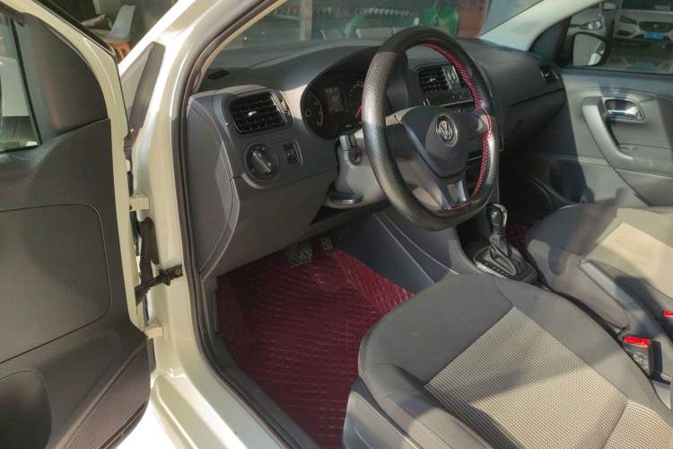 Used Volkswagen Polo 2016 1.4L Automatic Trendy Model