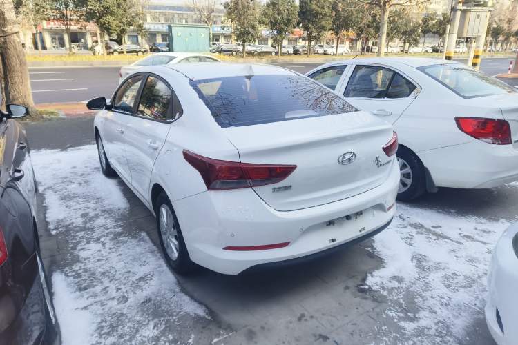 Used Hyundai Verna (new generation) 2016 1.4L Manual Cool Edition GLS
