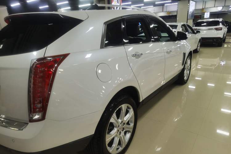 Used Cadillac SRX 2015 3.0L Leading Model