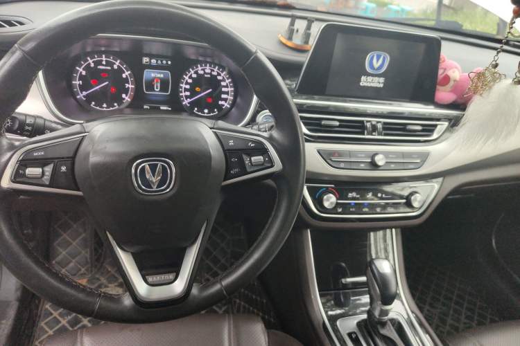 Used Changan Raeton CC 2018 1.5T Automatic Elegant Starry Edition China V Standard
