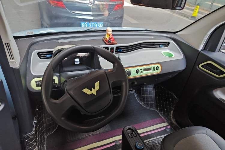 Used Wuling Hongguang MINIEV 2020 Enjoyment Model Lithium Iron Phosphate
