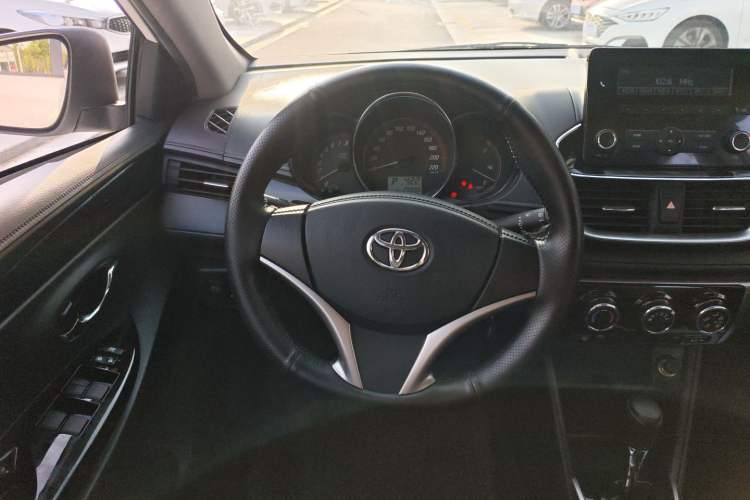 Used Toyota YARiS L 2020 1.5L CVT Luxury Edition
