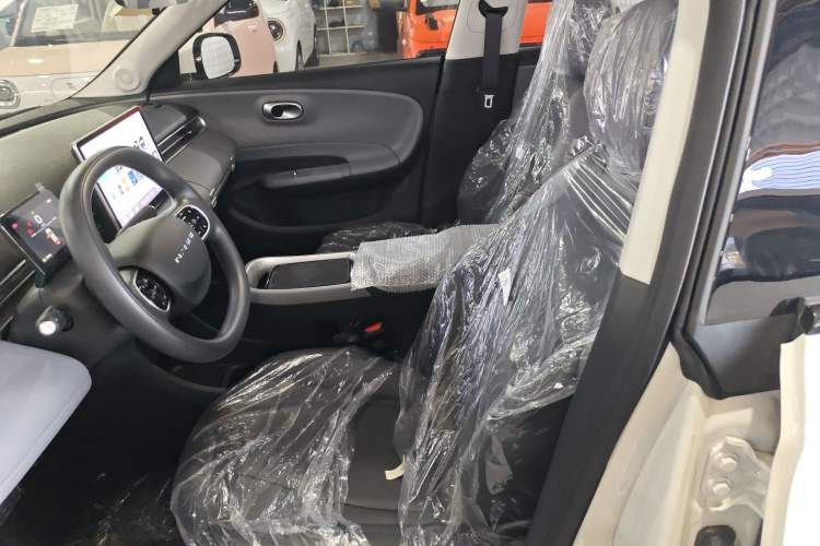 Used Dongfeng NAMMI 01 2024 New Edition 330 Air
