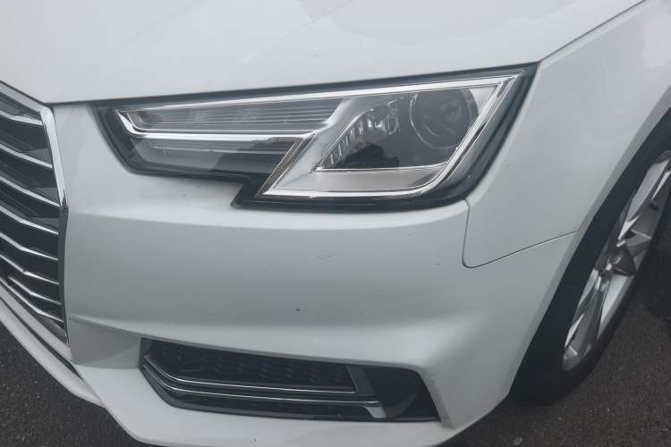 Used Audi A4L 2019 35 TFSI Ambition China VI
