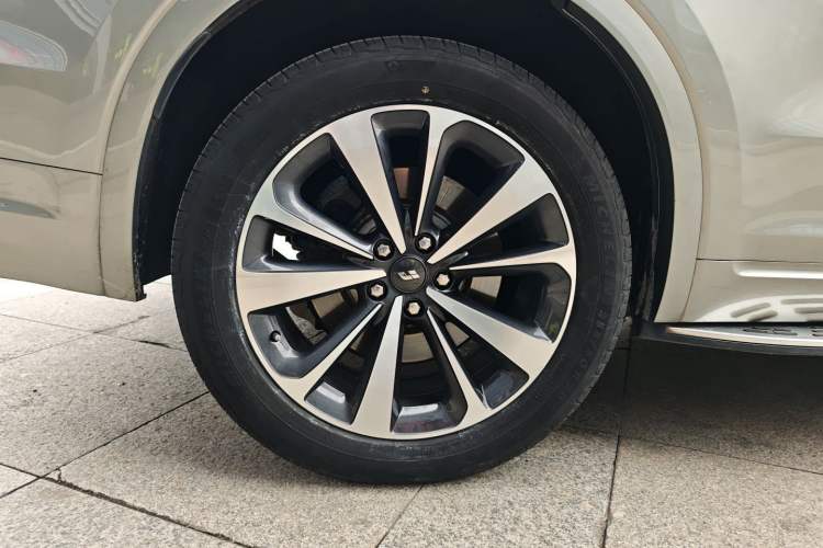 Used Li Auto ONE 2020 Extended-Range 6-Seater Version
