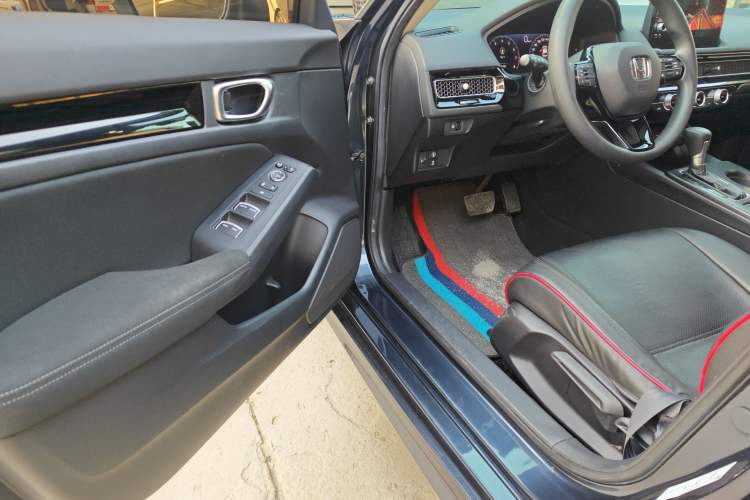 Used Honda Civic 2022 240TURBO CVT Dynamic Edition
