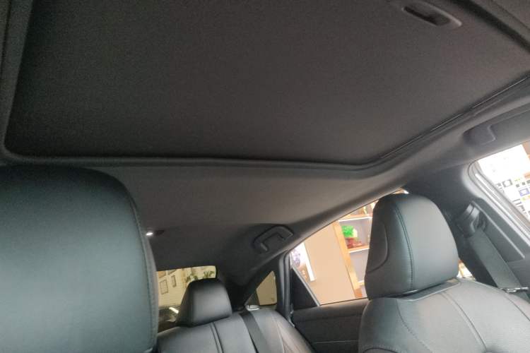 Used Toyota Avalon 2019 2.0L XLE Premium Edition China VI
