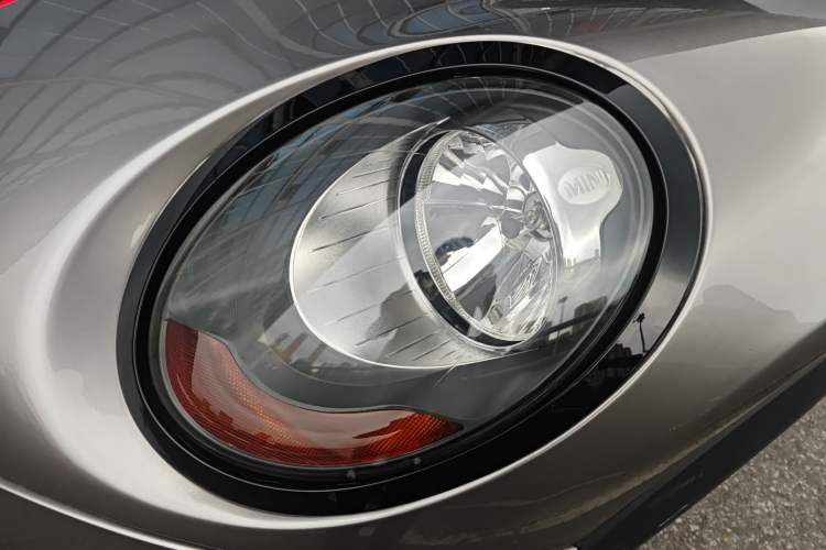 Used  MINI 2016 1.2T ONE Pioneer Edition
