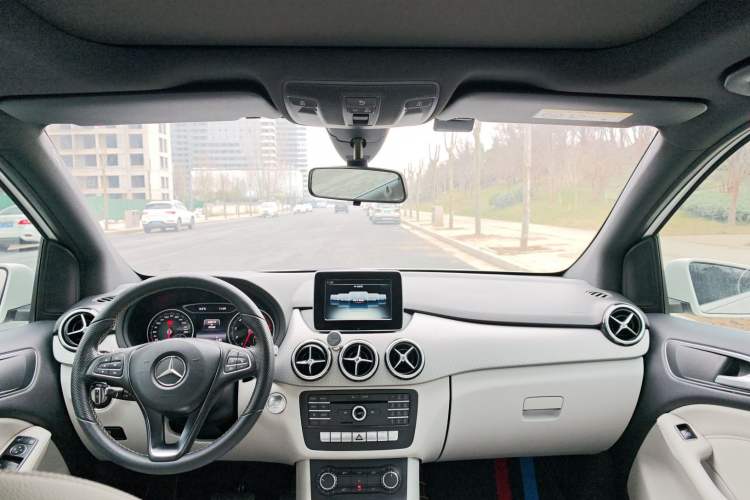 Used Mercedes-Benz B-Class 2015 B 200 Sport Edition