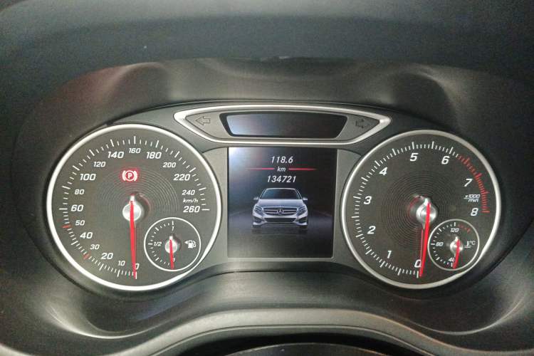 Used Mercedes-Benz B-Class 2015 B 200 Sport Edition
