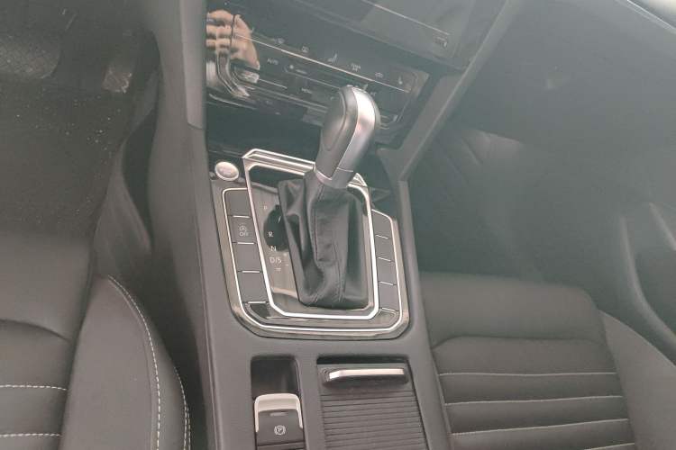 Used Volkswagen Magotan 2020 330TSI DSG Leading Model
