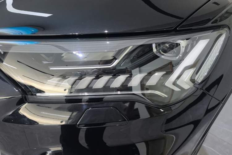 Used Audi Q7 2020 55 TFSI quattro S line sports model
