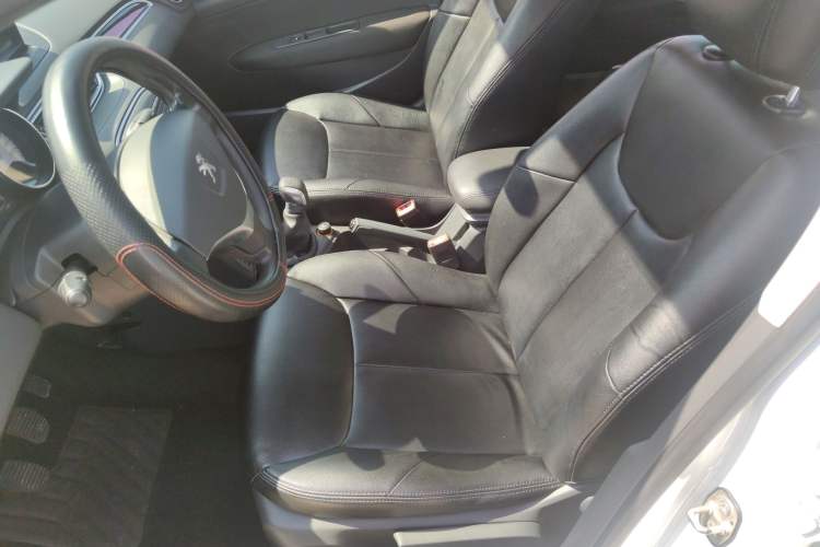 Used Peugeot 308 2014 Enjoy Edition Classic 1.6L Manual YouShang Model
