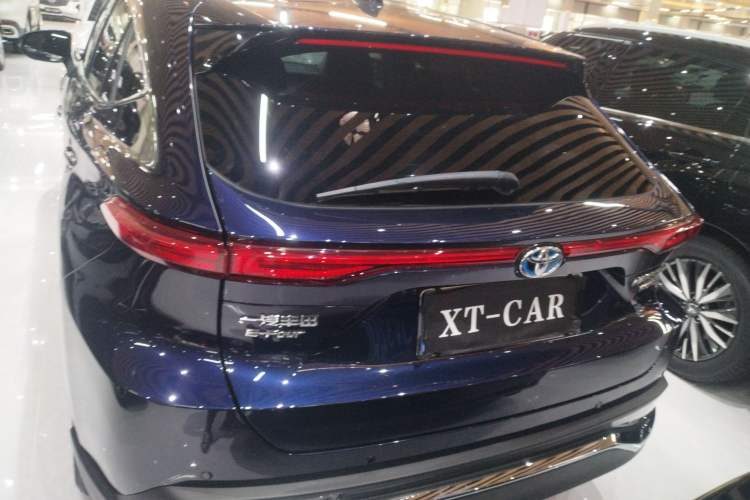 Used Toyota Harrier 2022 Dual-Engine 2.5L CVT Four-Wheel Drive Luxury Edition