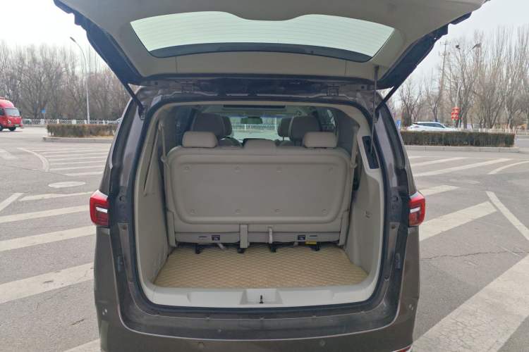 Used Buick GL8 2021 Land Cruiser Executive 652T Premium Model
