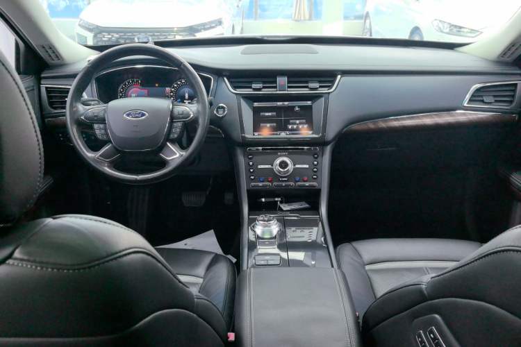 Used Ford Taurus 2015 EcoBoost 245 Ultimate Model
