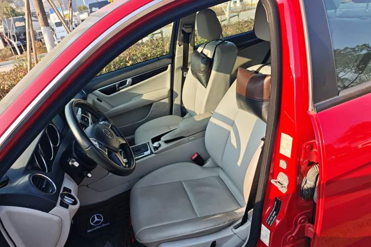 Used Mercedes-Benz C-Class 2013 C 180 Classic Grand Edition