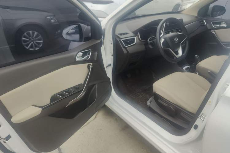 Used Baojun 310W 2017 1.5L Manual Comfort Model China V Standard
