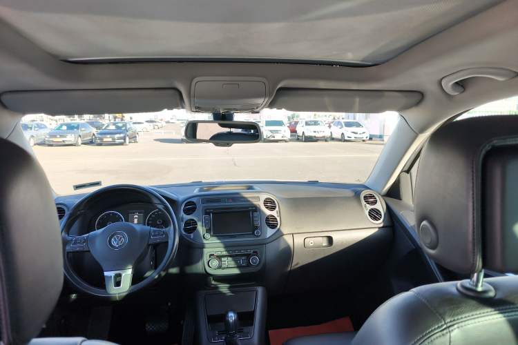 Used Volkswagen Tiguan 2012 2.0 TSI Automatic All-Wheel Drive Flagship Edition