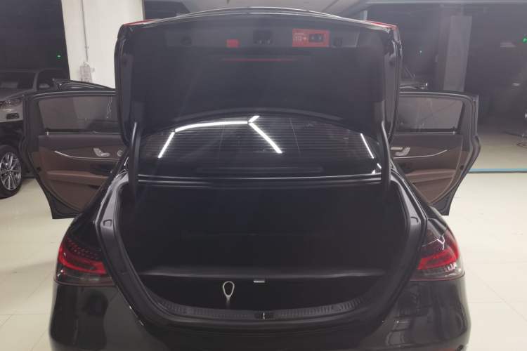 Used Mercedes-Benz E-Class 2022 Revised Version E 300 L Luxury Edition
