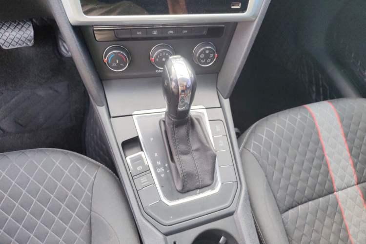 Used Volkswagen Lamando 2021 230TSI DSG Fashion Edition
