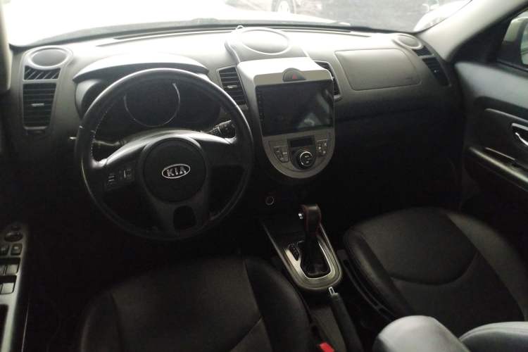 Used Kia Soul 2013 1.6L AT Premium
