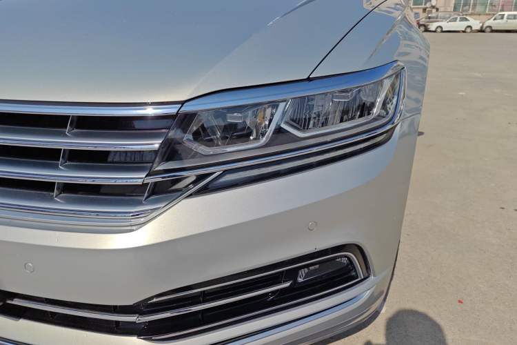 Used Volkswagen Phideon 2019 380TSI Two-Wheel Drive Business Edition China VI Standard