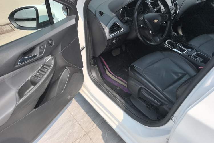 Used Chevrolet Cruze 2018 320 Automatic Xuanfeng Urban Edition
