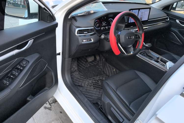 Used Geely Auto Emgrand 2023 4th Generation Champion Edition 1.5L CVT Prestige Model
