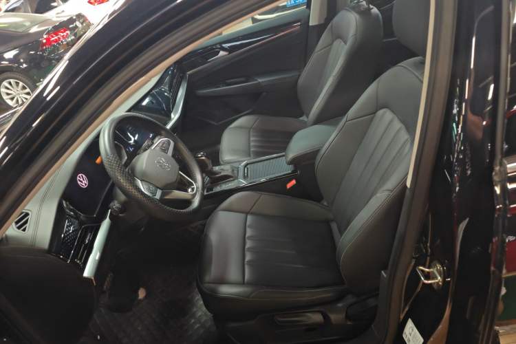 Used Volkswagen Passat 2024 280TSI Business Edition
