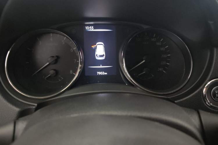 Used Nissan X-Trail 2022 Revised Version 2.0L Two-Wheel Drive Smart Connect & Comfort Edition
