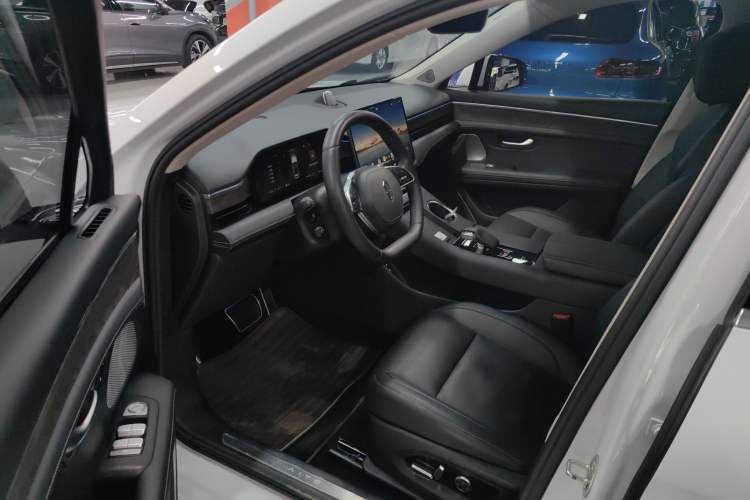 Used Hima AITO M5 2022 Range-Extended Rear-Drive Standard Version
