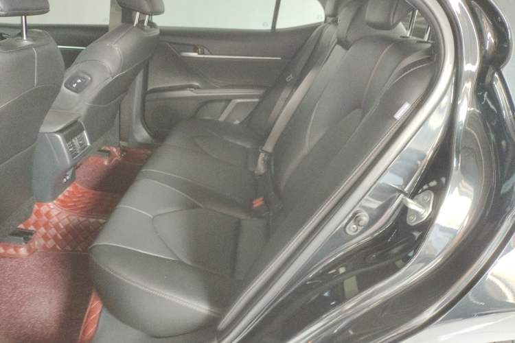 Used Toyota Camry 2021 2.0G Luxury Edition