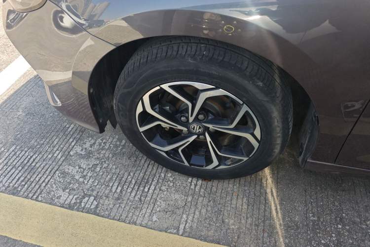 Used MG 5 2022 180 DVVT CVT Youth Luxury Edition