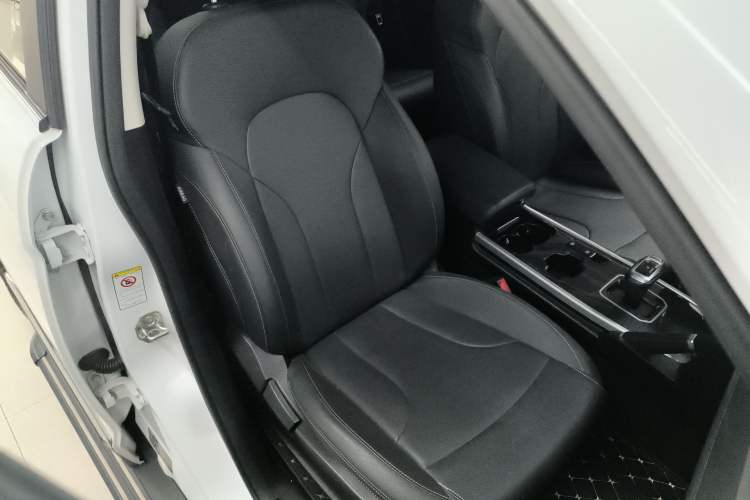 Used Haval H6 2021 Sport Edition 1.5T Automatic Elite Smart Connectivity Model U-Shape Grille
