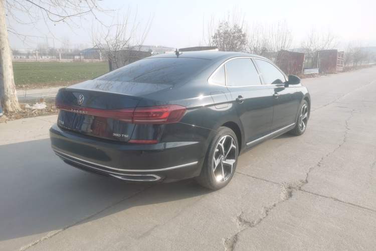 Used Volkswagen Passat 2024 380TSI Starry Dragon Edition
