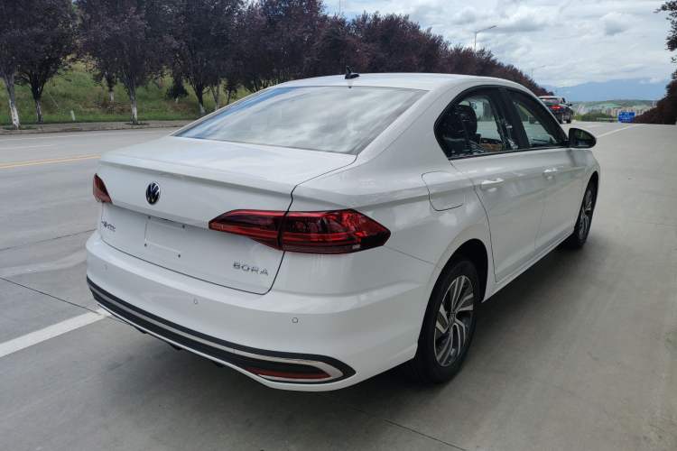 Used Volkswagen Bora 
