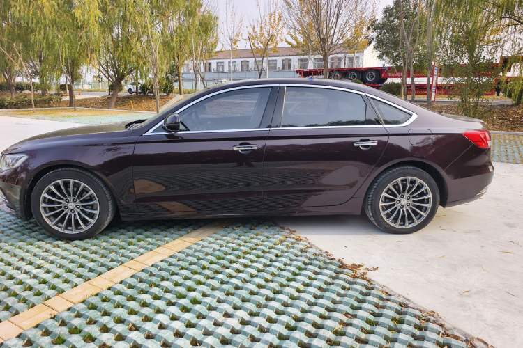 Used Zotye Z700 2016 1.8T DCT Prestige Edition
