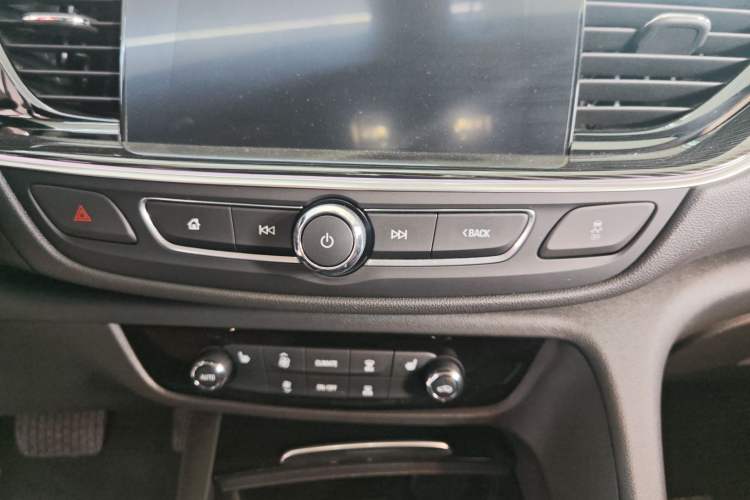 Used Buick Regal 2022 552T Smart Edition
