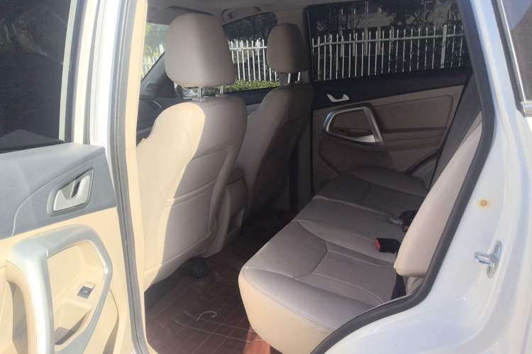 Used Chery Tiggo 5 2014 2.0L CVT Family Deluxe Edition
