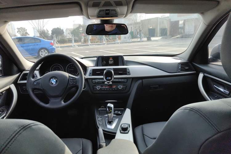 Used BMW 3 Series 2015 320Li Fashion Model