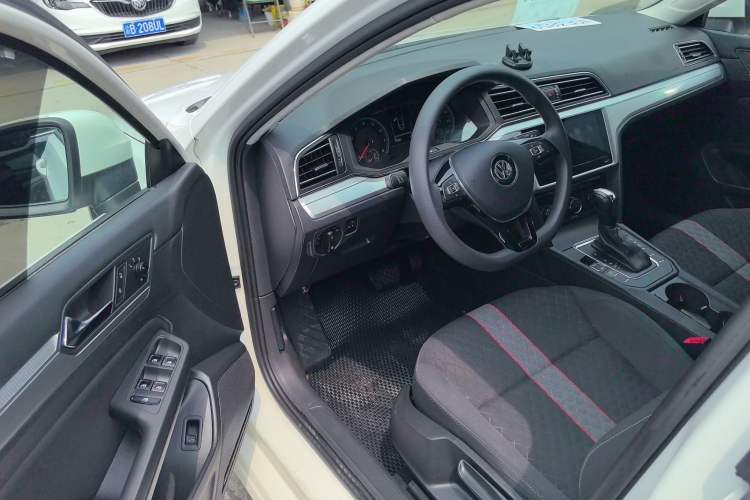 Used Volkswagen Lamando 2021 230TSI DSG Fashion Edition
